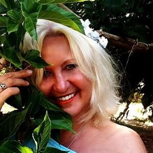 Meet your Posher, Ivana